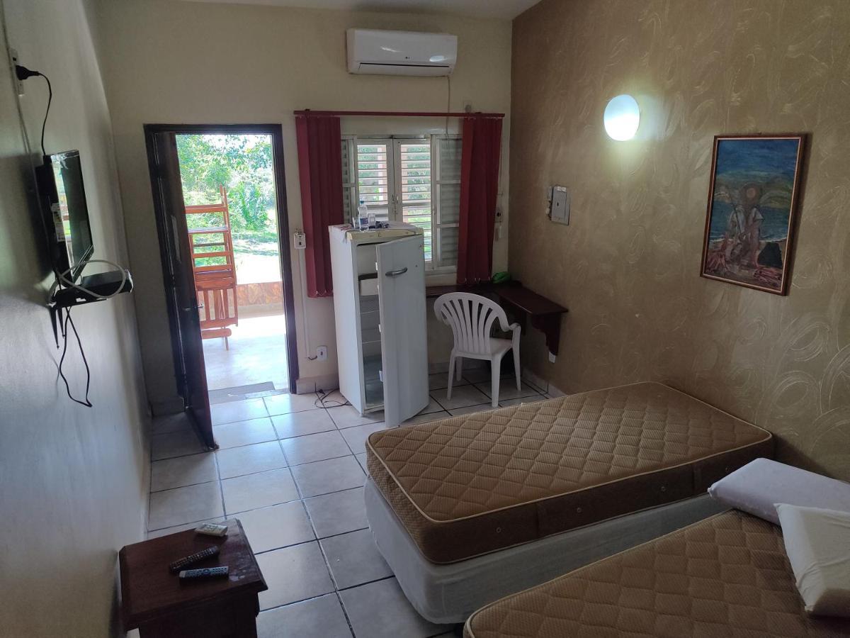 Hotel Pesqueiro Anzol De Ouro Ladario Exterior photo