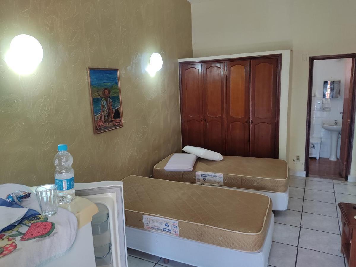 Hotel Pesqueiro Anzol De Ouro Ladario Exterior photo